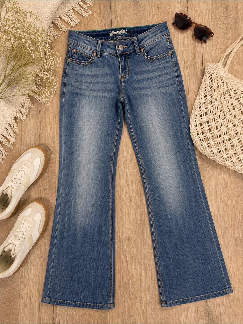 Wrangler Boot Cut Jeans Women’s 7/8 x 32 Medium Wash Stretch